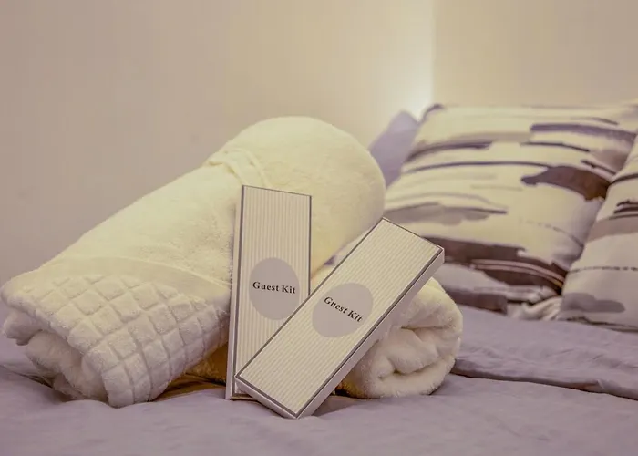 Stylish Luxe 1 Bedroom Near Naia - Free High Speed Wifi Apartamento